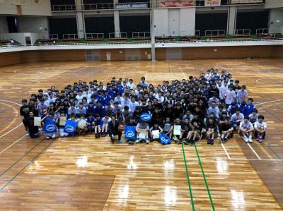 戸田カップ中学生バスケットボール大会の集合写真