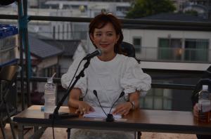 MC中の夏菜さん①