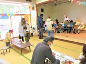 子どもお楽しみコーナー（あそび体験）の様子